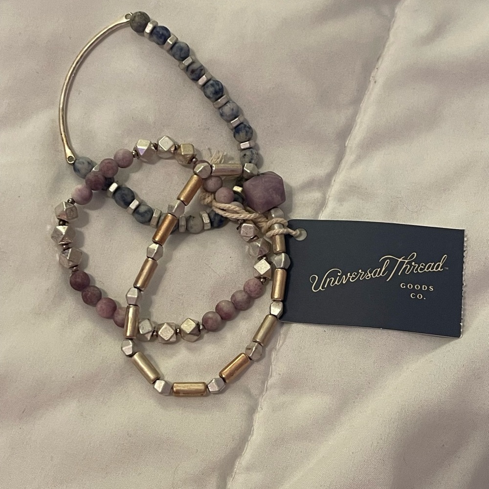 NWT Universal Thread 3 pk Bracelets